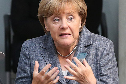 Рейтинг Меркель упал из-за кризиса с мигрантами