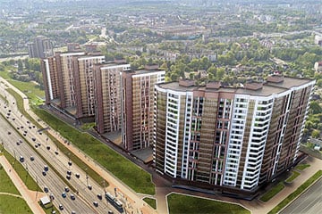 Жители об элитном «Квартале на Грушевке»: Разбитые бордюры, ржавые перила, бурьян вместо газона