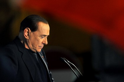 Берлускони лишился места в парламенте