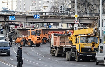 Появилось видео момента обрушения моста на Немиге в Минске
