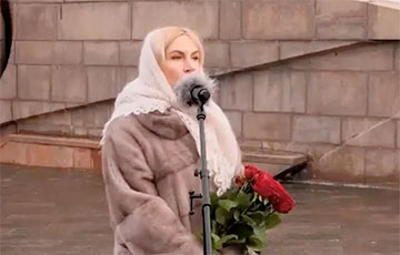 «Три дня не спит Самара»: жены сотен погибших в Макеевке московитов провели митинг