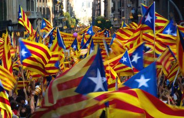 «Барселона» отказалась выполнить запрет УЕФА на флаги Каталонии