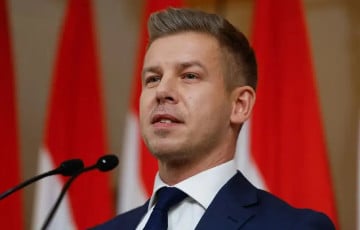 Новый премьер Венгрии призвал президента уйти в отставку