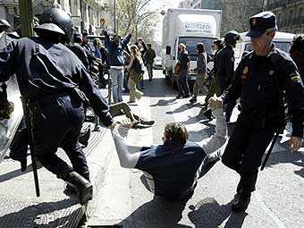 В Барселоне произошли столкновения студентов с полицией