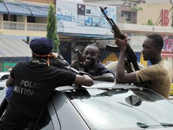 В крупнейшем городе Кот-д'Ивуара возобновились бои