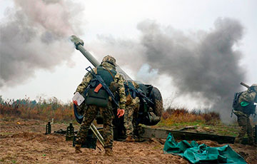 Украинские артиллеристы эффектно уничтожили блиндаж оккупантов