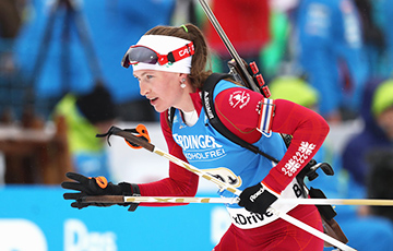 Дарья Домрачева выиграла последний спринт в сезоне