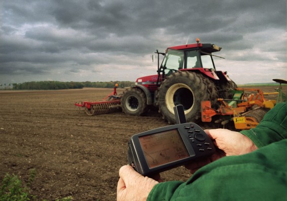 Депутат: Беларуси нужна комплексная программа точного земледелия