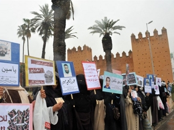 Демонстранты в Марокко потребовали ограничить власть короля