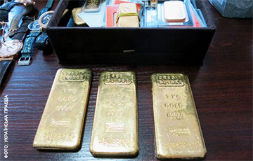 На нужды ВСУ передали 48 кг золота, конфискованного у экс-министра времен Януковича