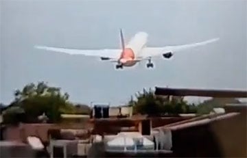 Число жертв крушения Boeing в Индии достигло почти 320 человек