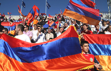 Никол Пашинян: В Армении началась народная ненасильственная бархатная революция