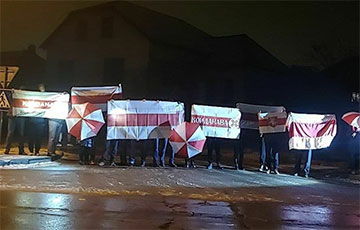 Дзержинск вышел на вечернюю акцию протеста