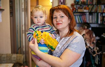 Как выглядит на самом деле поддержка материнства в Беларуси