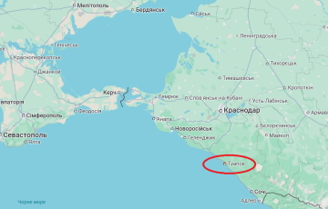 В Туапсе прогремели взрывы, пылает НПЗ