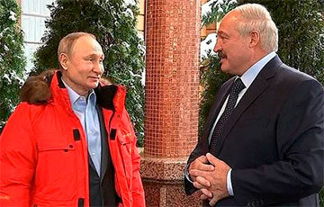 Лукашенко уехал молча