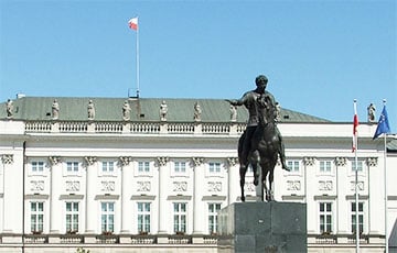 Дрон над резиденцией президента Польши: беларуска проходит как свидетельница