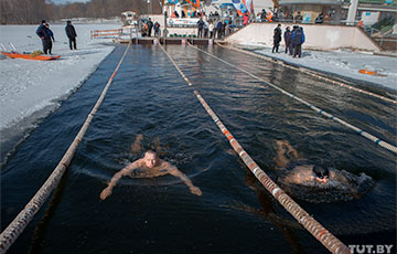 Белорусы завоевали 16 медалей на Кубке мира по зимнему плаванию