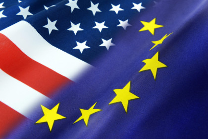 Bloomberg узнал о готовности США и ЕС продлить антироссийские санкции