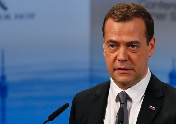 Медведев выступает за снятие барьеров в торговле между Россией и Беларусью