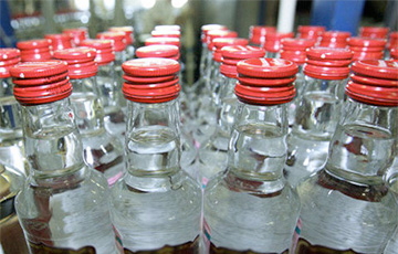 Беларус заплатил 1480 рублей за бутылку водки