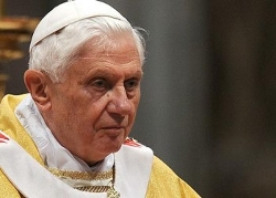 Митрополит Кондрусевич: Папа Бенедикт XVI хорошо знал о Беларуси