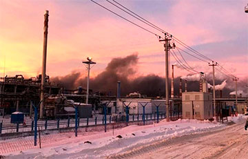 В Московии горит склад предприятия, где хранили каучук