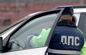 Белорусы требуют перестать штрафовать за забытые водительские права