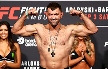 Белорус Орловский стал рекордсменом по числу побед в UFC среди тяжеловесов