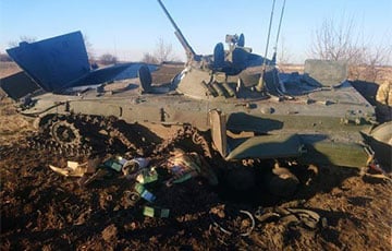 Украинские защитники показали добытую в Черниговской области технику врага