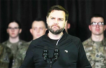 США отстранили командующего базой в Гренландии после визита Вэнса
