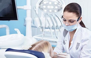 В Беларуси значительно подорожали стоматологические услуги