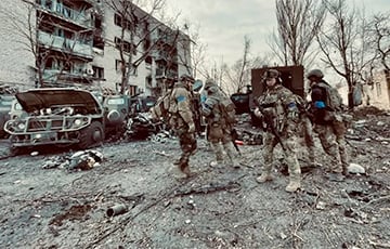 В Мариуполе украинцы уничтожили три вражеских танка и больше 60 пехотинцев