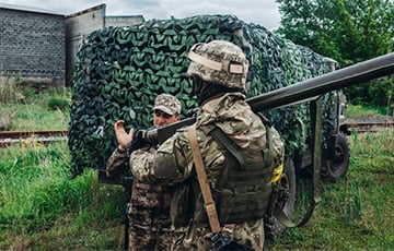 На Донбассе десантники ВСУ сожгли московитские танки и взяли в плен оккупантов