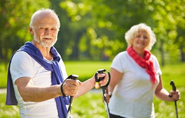 Медики выяснили, какая ходьба значительно продлевает долголетие