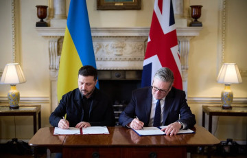Великобритания будет выделять Украине 3 миллиарда фунтов ежегодно
