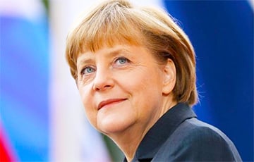 В Германии создали плюшевого медведя «Меркель» для уходящей с должности канцлера