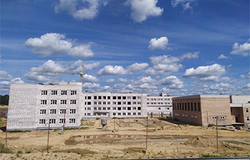 В Гродно из-за нехватки средств на год отложили открытие новой школы