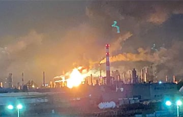 Беспилотники атаковали один из крупнейших НПЗ в Московии