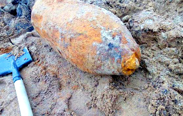 Фотофакт: В Минске нашли стокилограммовую бомбу