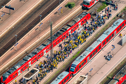 В Германии из-за поджога кабелей антиглобалистами нарушено движение поездов