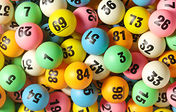 В США неизвестный выиграл в лотерею 521 миллион долларов