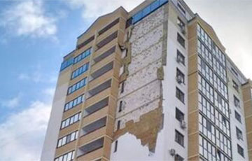 Сильный ветер в Бресте повредил половину стены в 15-этажке