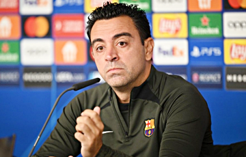 Хави заявил, что ничего не знает об увольнении из «Барселоны»