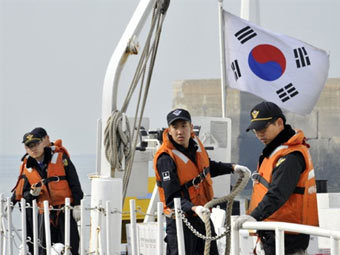 Южнокорейский танкер взорвался и затонул