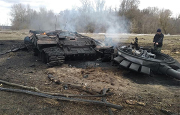 Украинские бойцы «снесли башни» танкам оккупантов в Московском Бобрике