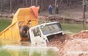 В Гродно утонул МАЗ