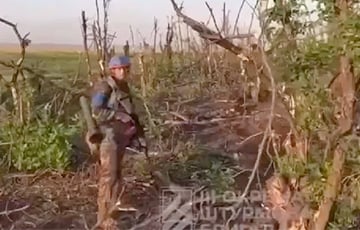 Бойцы ВСУ опубликовали эпичное видео наступления на позиции московитов