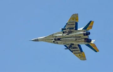 Как украинская авиация уничтожает московитские самолеты с КАБами