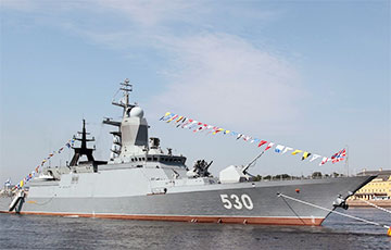 В России горит строящийся военный корабль «Проворный»: видеофакт
